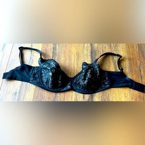 Soma Enticing Lift Unlined Full Coverage Bra. 32G. Like new w/o tags. Worn once.